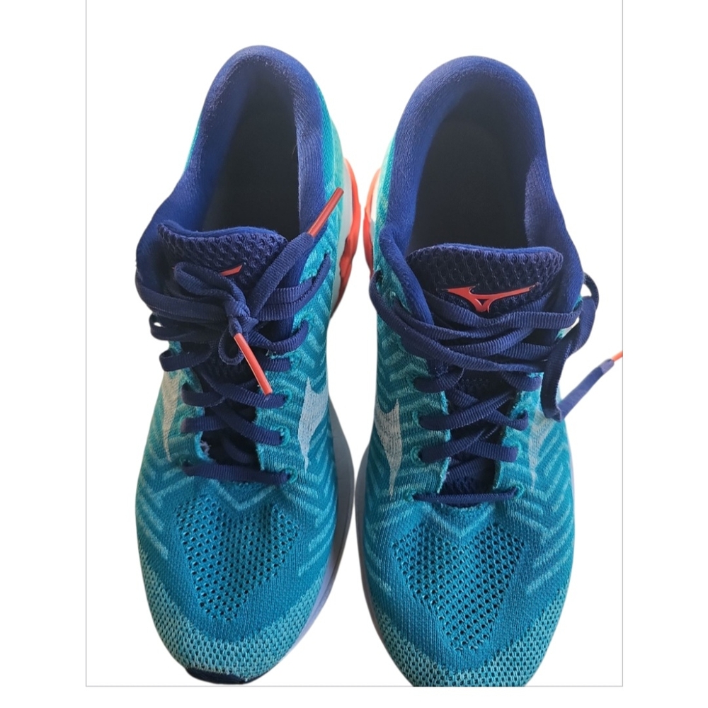 Mizuno Women's Blue Running Shoes - Picture 7 of 8